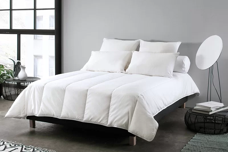 Couette synth&eacute;tique &eacute;t&eacute; Pavillon